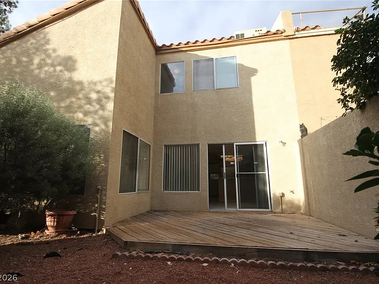 3440 Middle View Dr — Photo 18