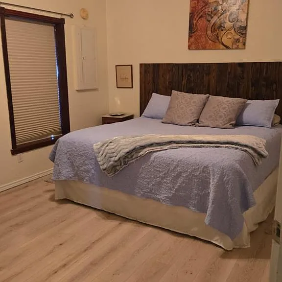906 W Polk St #B — Photo 3