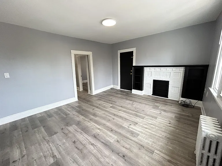 831 Main St — Photo 25