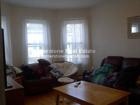 4th image of 55B Calumet St #A1