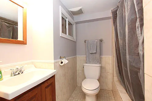 1015 Irving St NW — Photo 7