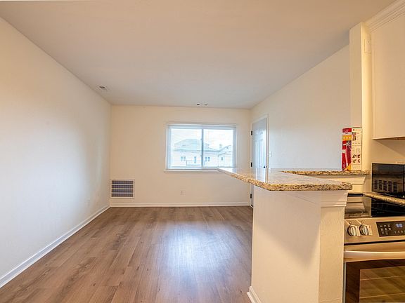 5th image of 1433 E Ocean View Ave APT 1