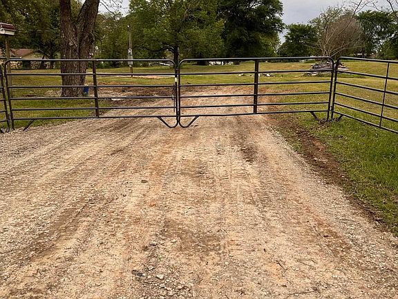 2nd image of 2441 Fm 315 S
