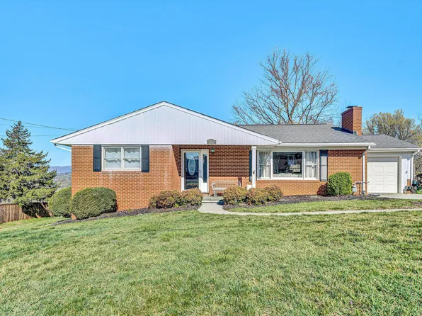 825 Olney Rd, Vinton, VA 24179