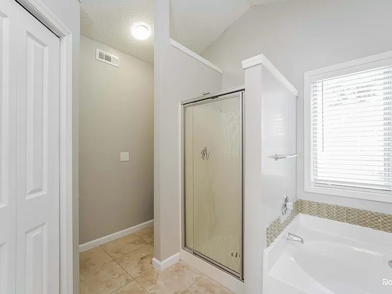 1681 Magnolia View Pl — Photo 9