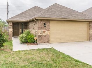 101 Hummingbird Dr, Weatherford, TX 76088