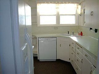 3rd image of 4219 W Hood Ave