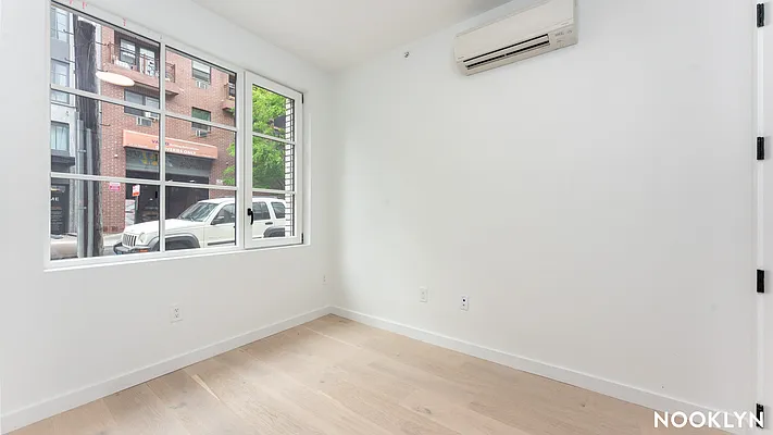 Rented by Nooklyn NYC LLC | media 19