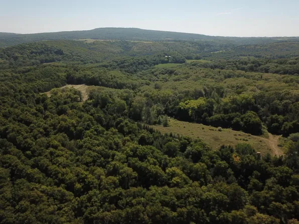 5149 Ridge View Road, Barneveld, WI 53507