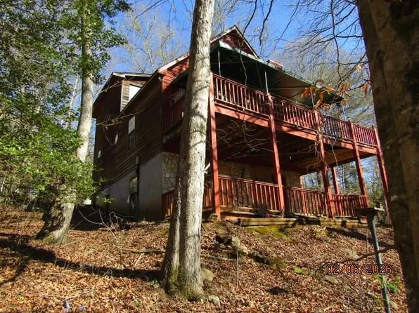 205 Posey Pl, Murphy, NC 28906