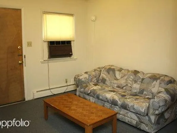 702 Western Ave, Urbana, IL 61801