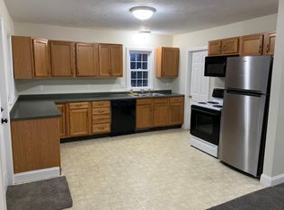 573 Milford Rd, Swansea, MA 02777