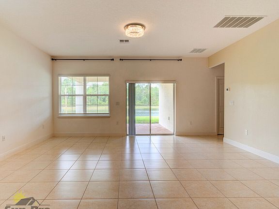 5th image of 5563 Estero Loop