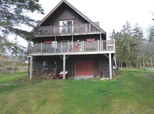 8937 Pepperell St, Richmond, NS B0E 3B0