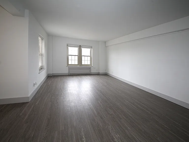Dining/Living room