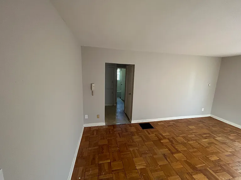 107 N Hampton Rd #A — Photo 1