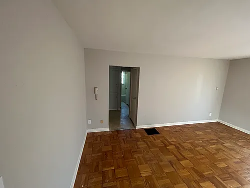 107 N Hampton Rd #A Photo 1