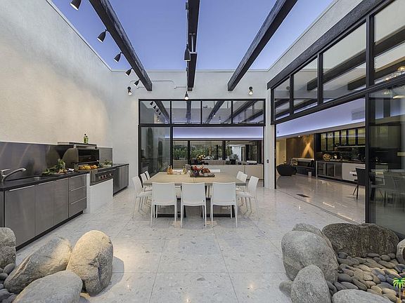 5th image of 390 W Hermosa Pl