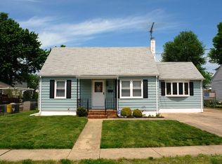 4 Bigelow Rd, Hamilton, NJ 08610