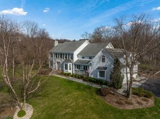7 Fox Chase Turn, Pittstown, NJ 08867