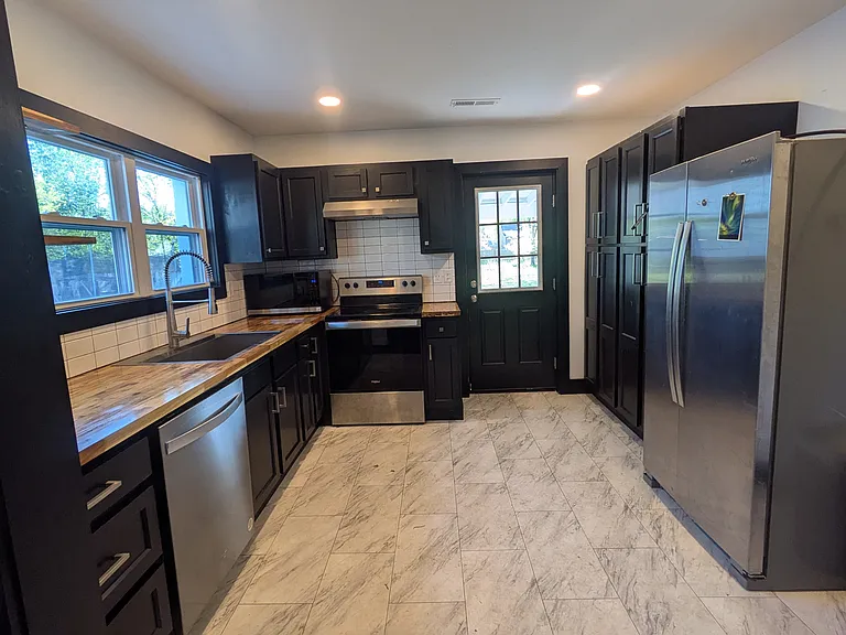 179 Everglades Blvd — Photo 12