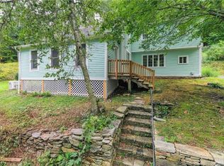 147 Mansfield Rd, Ashford, CT 06278