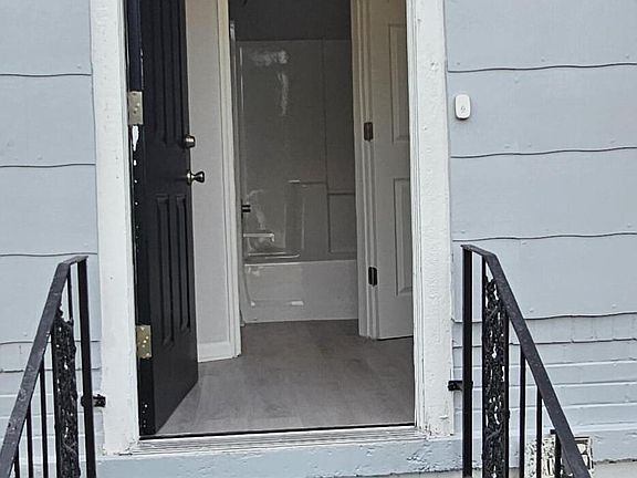 5th image of 5831 PEARL Street