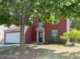 1405 Farrington Ln, Aurora, IL 60504