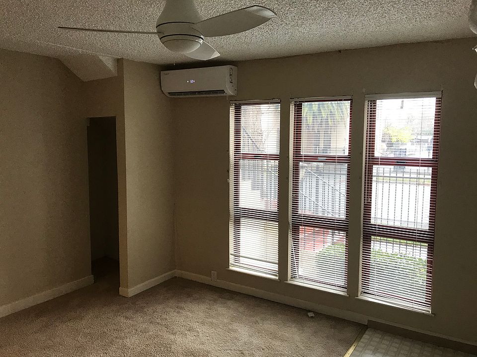 LR Windows & Closet