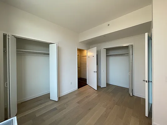 Rented by Sky View Parc Sales LLC | media 8