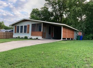 1805 Davis St, Taylor, TX 76574