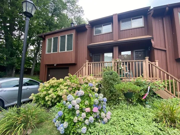 21 Braemar Ct, New City, NY 10956