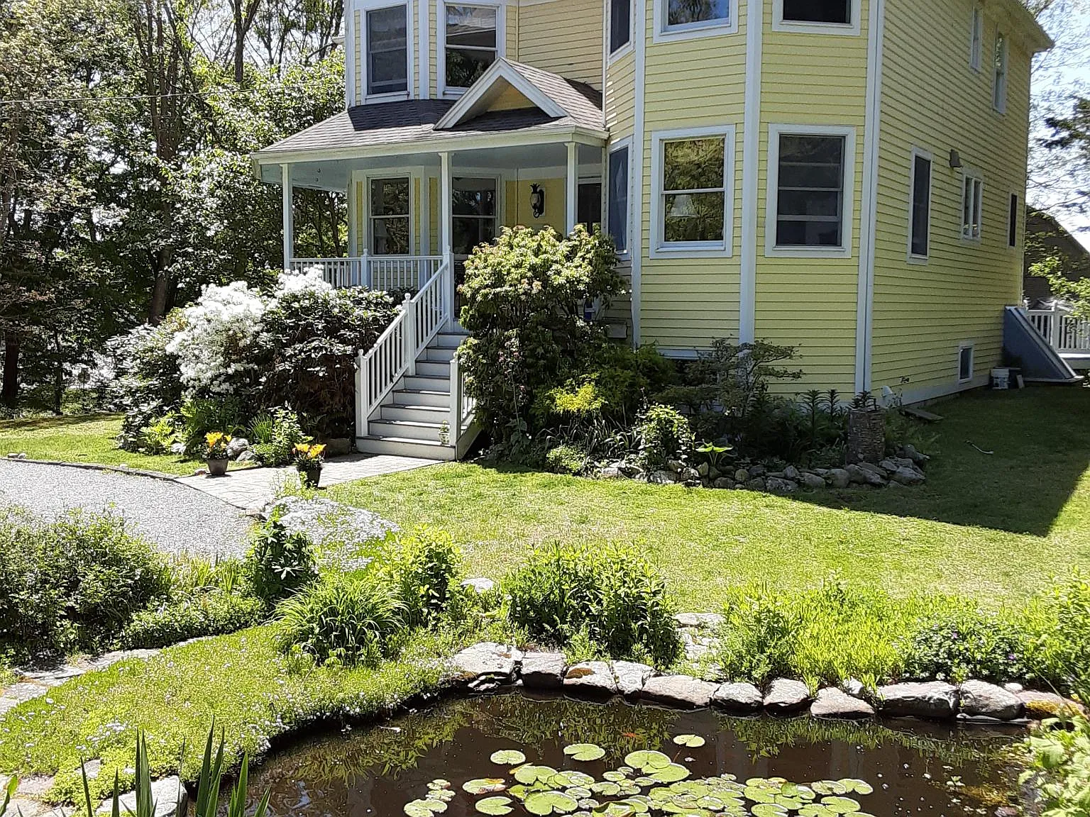 9 Stanton Rd — Photo 2