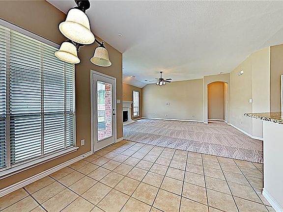 3rd image of 670 Plum Dr