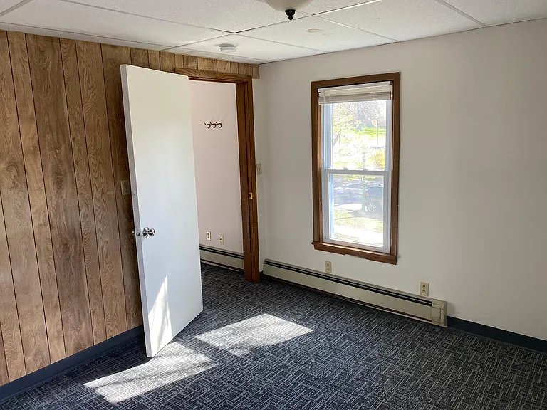1429 Cleveland Ave N #6 — Photo 4