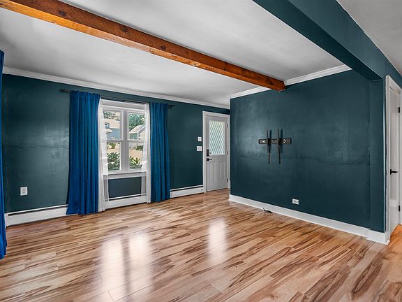 4th image of 18 Warren Avenue