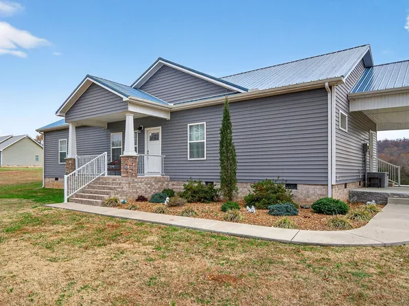 808 Bugger Ridge Rd, McMinnville, TN 37110