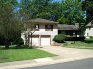 9524 Granada St, Overland Park, KS 66207