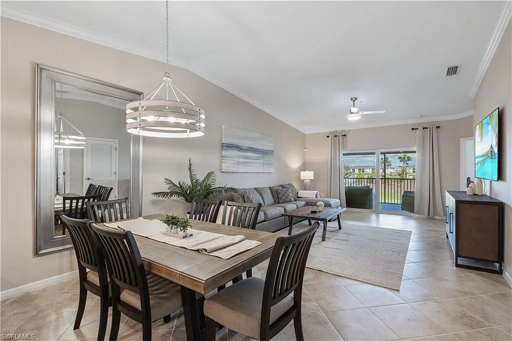 2 bed, 2.0 bath, 1569 sqft, $7,500 — Photo 4