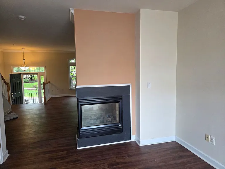 308 Garden View Sq — Photo 7