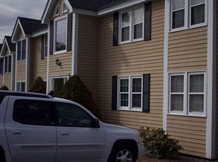 456 Mammoth Rd APT 3, Dracut, MA 01826