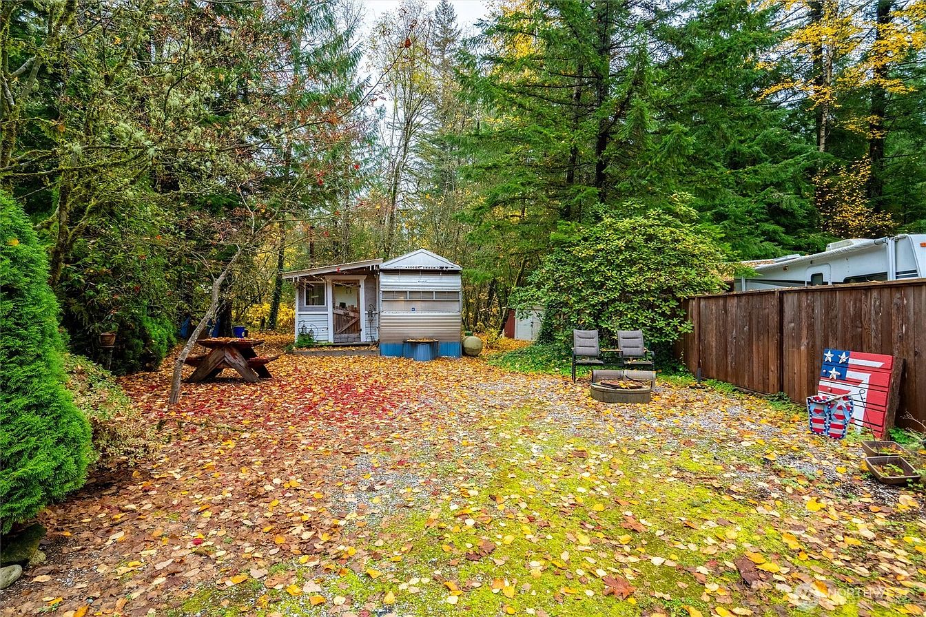 1st image of 1017 Maple Lane