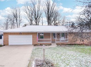 537 Park Ridge Dr, Munroe Falls, OH 44262