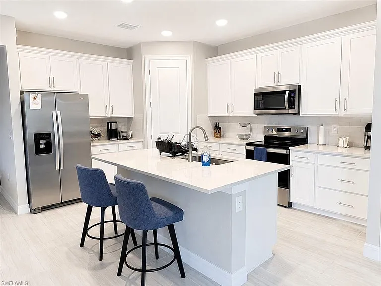 2635 Bebb Oak Dr — Photo 6
