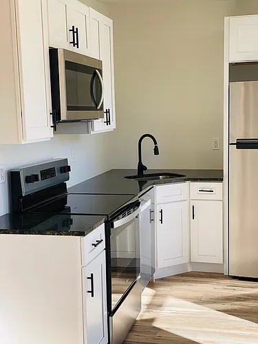 11 E Walnut St #3 Photo 1