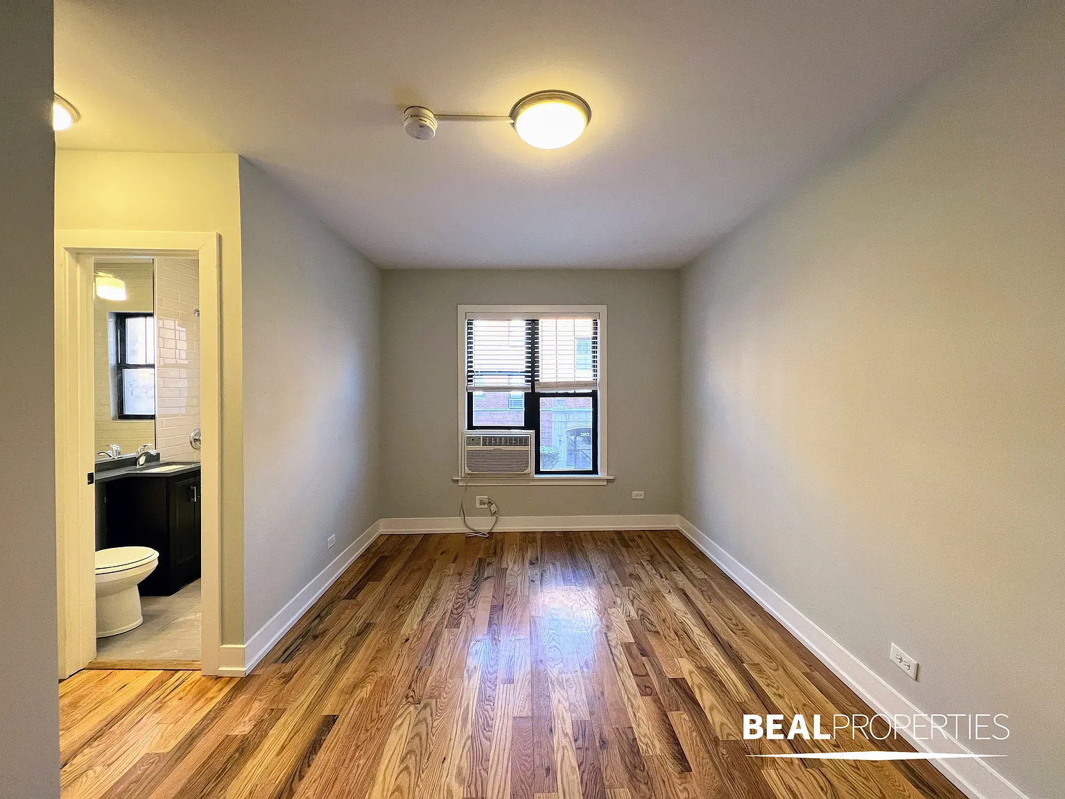 2900 North Mildred Avenue — Photo 4