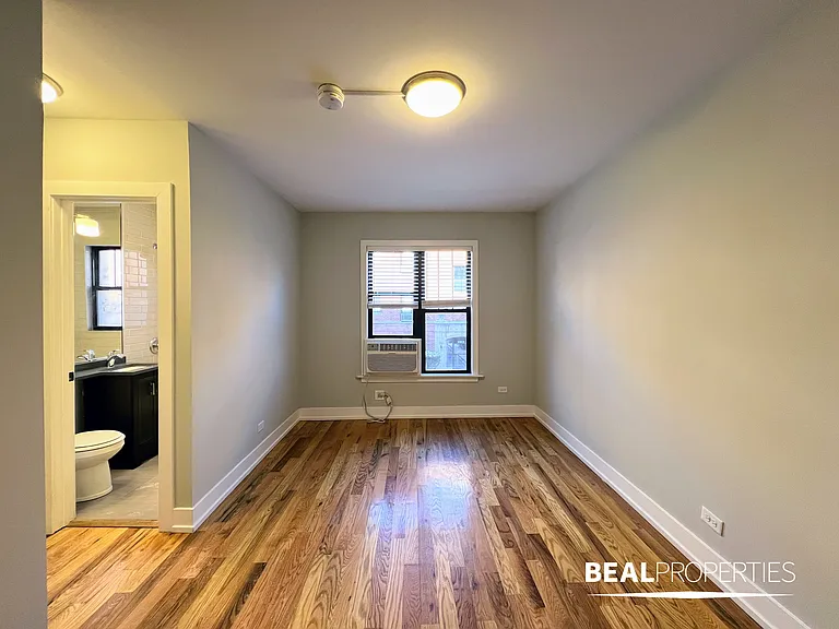 2900 North Mildred Avenue — Photo 5