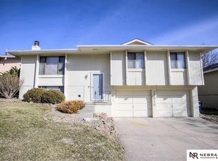 12910 Edna St, Omaha, NE 68138