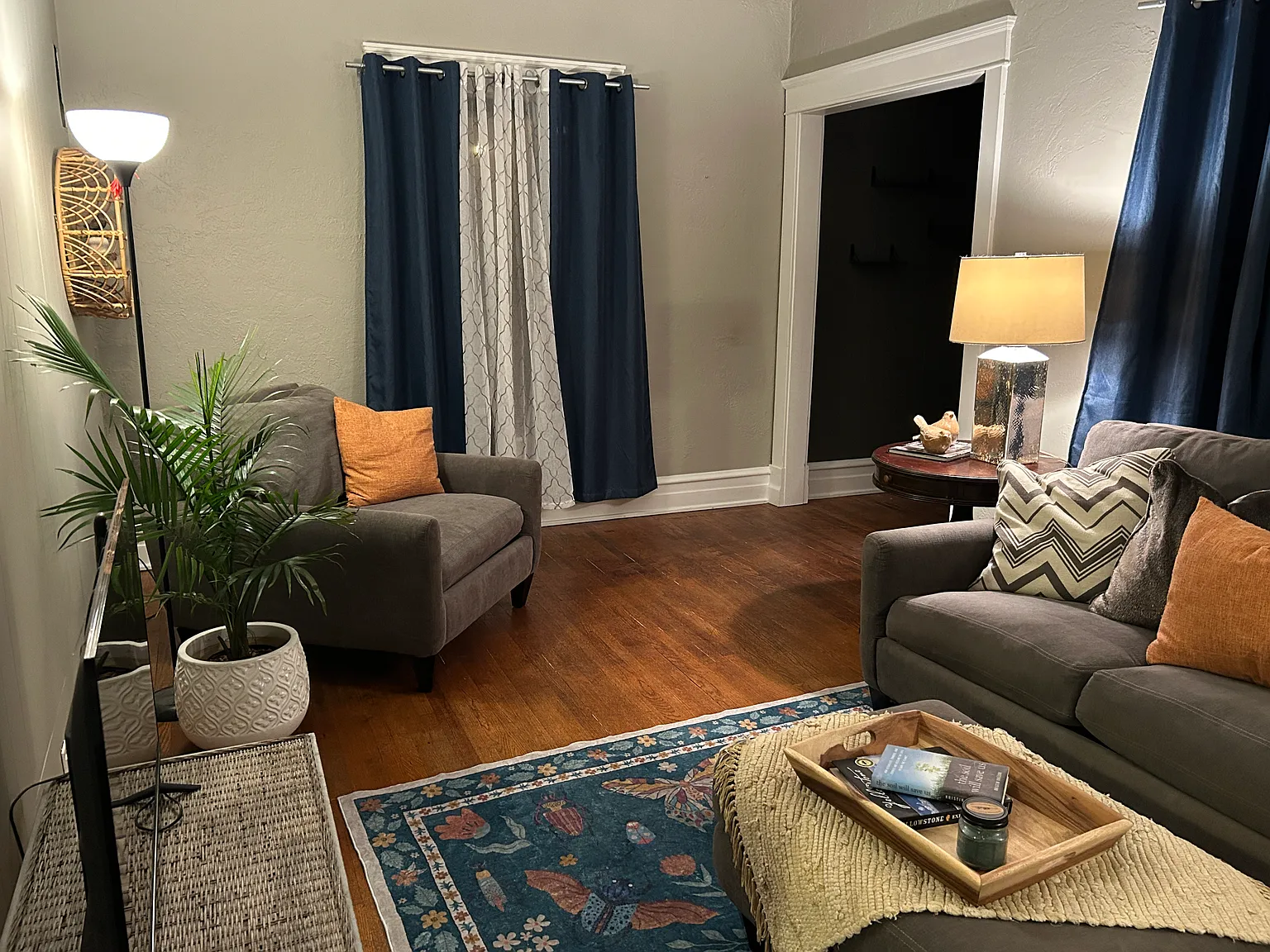 2 bed, 1400 sqft, $1,550 — Photo 1