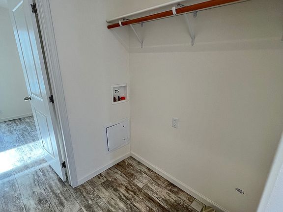 5th image of 135 Hedy Ln